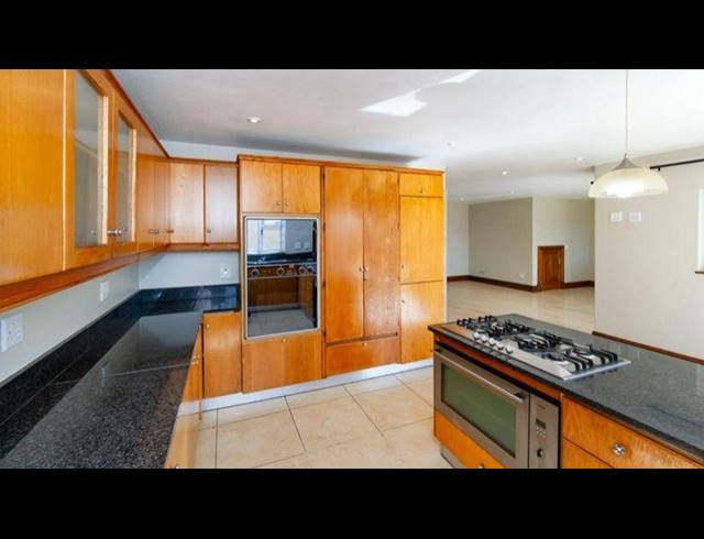 4 BEDROOM HOUSE FOR SALE IN KENSINGTON